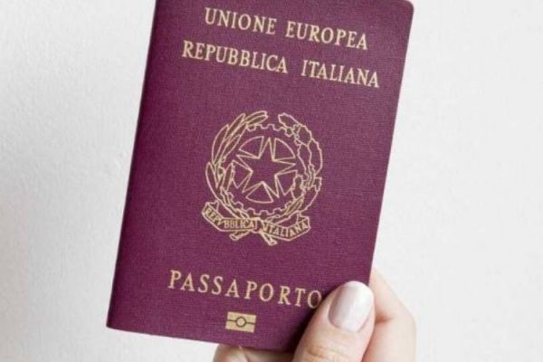Come richiedere il passaporto elettronico online con SPID